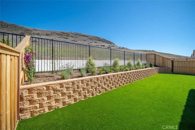 4140 Hillside Dr, San Luis Obispo, CA 93401 - view of yard with a mountain view
