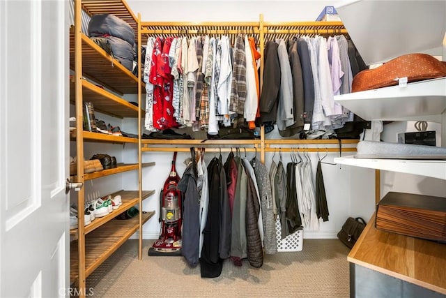 426 Ultimo Ave, Long Beach, CA 90814 - spacious closet featuring carpet floors