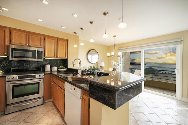400 N The Strand Unit 27, Oceanside, CA 92054 - photo 2