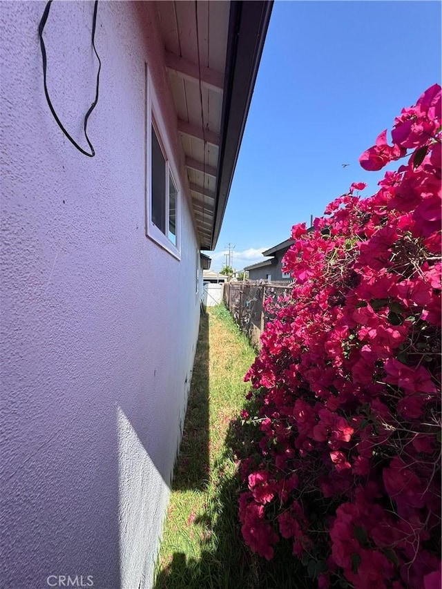 15407 S Visalia Ave, Compton, CA 90220 - view of side of home with stucco siding