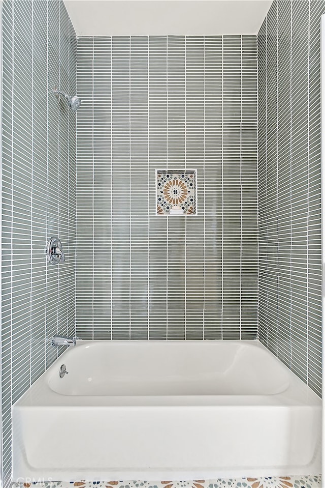 1251 Leighton Ave Unit 1251, Los Angeles, CA 90037 - bathroom featuring tile walls