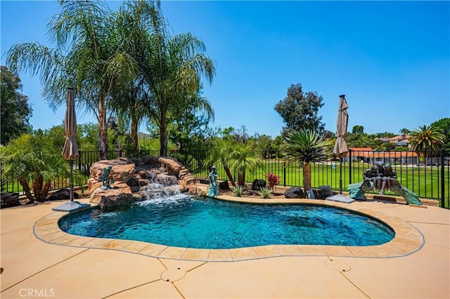 30525 Greenbrook Pl, Canyon Lake, CA 92587 - view of pool featuring fence and a patio