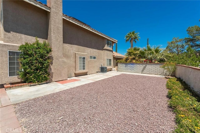 16350 Ridge View Dr, Apple Valley, CA 92307 - fenced backyard with central air condition unit and a patio area