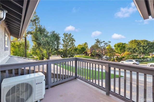 2612 Chauncy Pl, Riverside, CA 92506 - balcony with a cooling unit