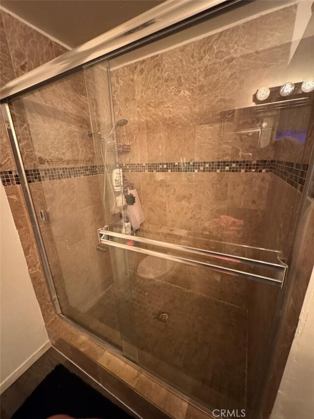 6045 Harding Ave, South Gate, CA 90280 - bathroom featuring a shower stall