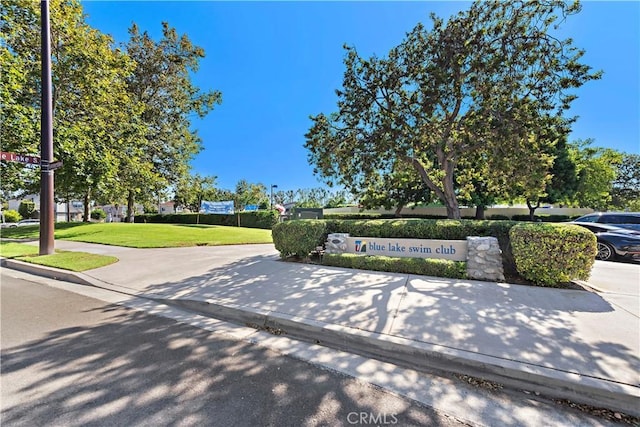 21 Fanpalm, Irvine, CA 92620 - surrounding community with a yard