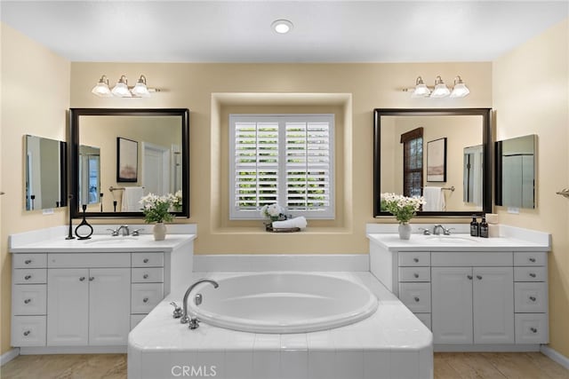 21 Fanpalm, Irvine, CA 92620 - full bath featuring a garden tub and two vanities