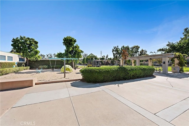 21 Fanpalm, Irvine, CA 92620 - view of home's community