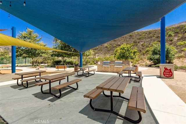 31740 Via Pamplona, San Juan Capistrano, CA 92675 - surrounding community featuring exterior kitchen and a patio area