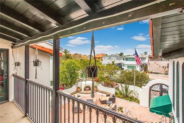 1585 E Ocean Blvd, Newport Beach, CA 92661 - balcony featuring a residential view