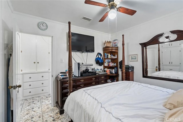 5150 W 135th St, Hawthorne, CA 90250 - bedroom with ornamental molding and a ceiling fan