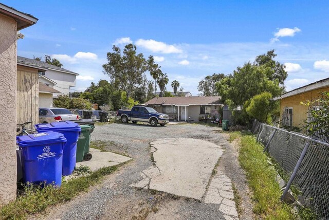 23537 S Willie James Jones Ave, San Diego, CA 92113 - view of yard