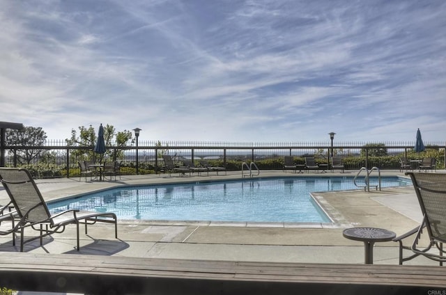 13063 Caminito Del Rocio, Del Mar, CA 92014 - community pool featuring a patio