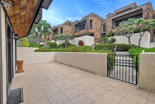 13063 Caminito Del Rocio, Del Mar, CA 92014 - view of patio / terrace with a gate