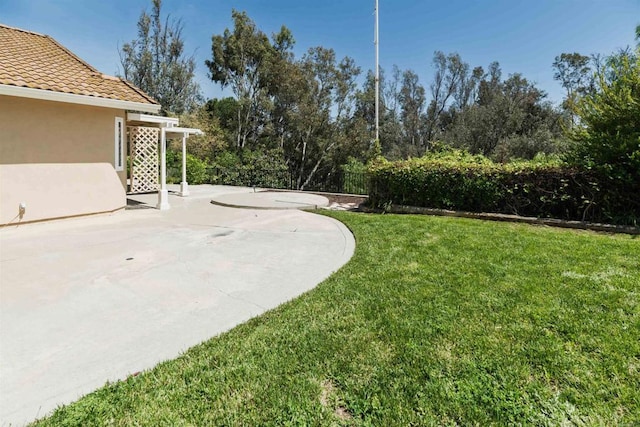 30602 Colina Verde St, Temecula, CA 92592 - view of yard with a patio