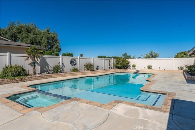 618 E Sunset Dr N, Redlands, CA 92373 - view of pool with a fenced backyard, a patio area, and a pool with connected hot tub
