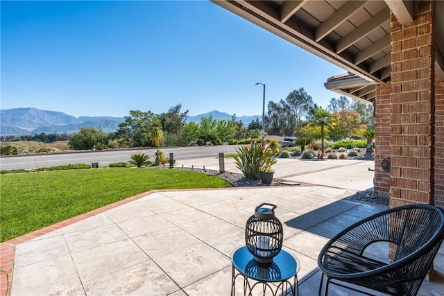 618 E Sunset Dr N, Redlands, CA 92373 - view of patio with a mountain view