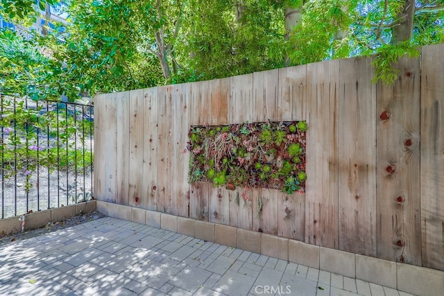 2115 Via Viejo, San Clemente, CA 92673 - gate featuring a patio area