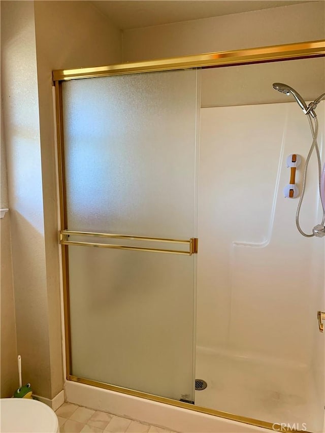 18427 Deer Hl, Hidden Valley Lake, CA 95467 - full bath featuring a shower stall and toilet