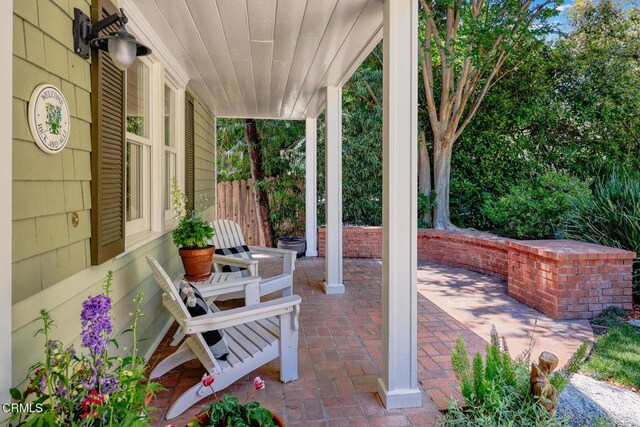 260 W Carter Ave, Sierra Madre, CA 91024 - view of patio with a porch