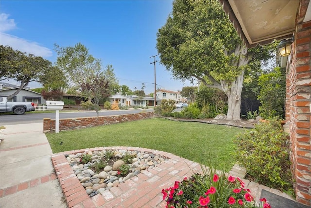 5314 E 4th St, Long Beach, CA 90814 - view of green lawn with a residential view