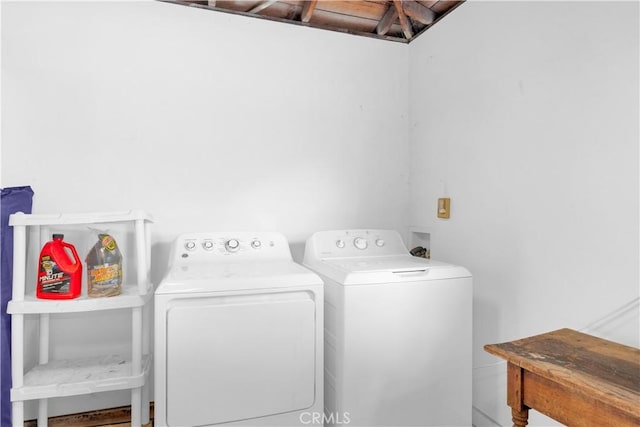 5314 E 4th St, Long Beach, CA 90814 - laundry area with independent washer and dryer