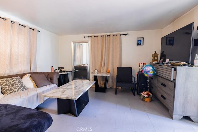 2224 Mortimer St, Huntington Park, CA 90255 - living area featuring light floors