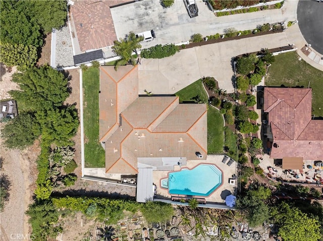 bird's eye view of a pool area