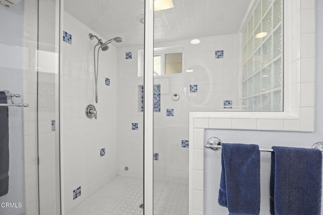 325 Ocean Dr, Oxnard, CA 93035 - full bath featuring a shower stall