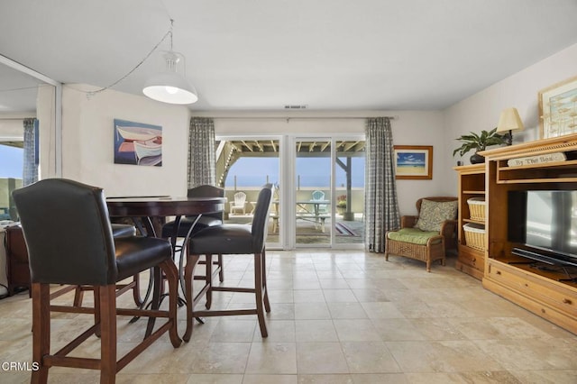 325 Ocean Dr, Oxnard, CA 93035 - view of dining space
