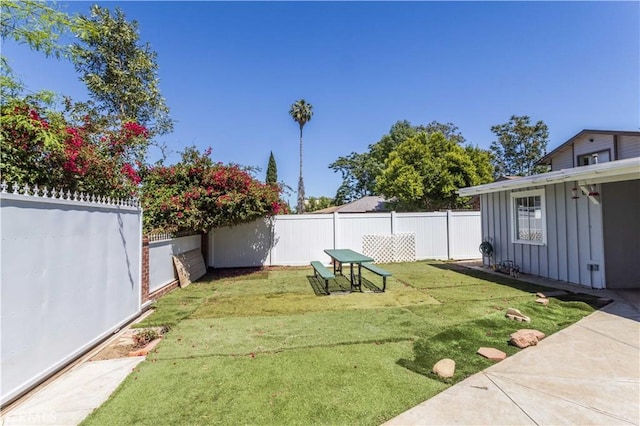 22152 Schoolcraft St, Canoga Park, CA 91303 - photo 4