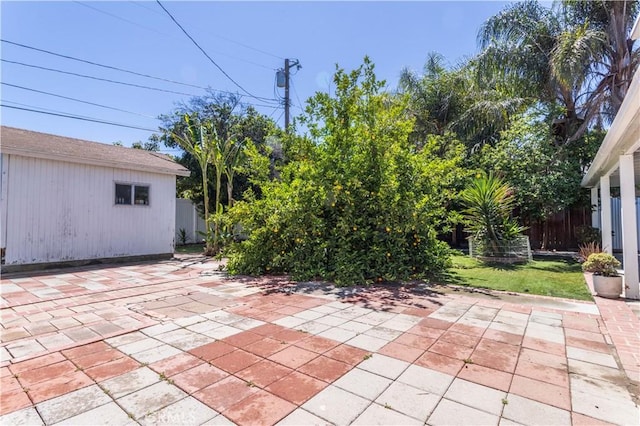 22152 Schoolcraft St, Canoga Park, CA 91303 - photo 6