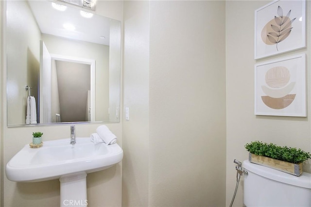 2651 W Lincoln Ave Unit 40, Anaheim, CA 92801 - half bathroom featuring toilet