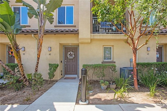 2651 W Lincoln Ave Unit 40, Anaheim, CA 92801 - entrance to property featuring stucco siding