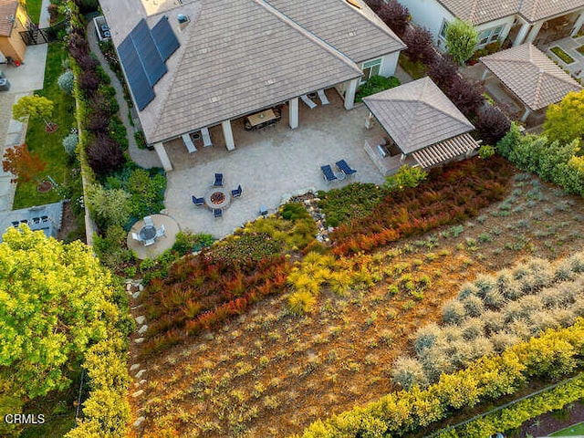 aerial view of property and surrounding area