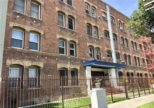 4125 S Figueroa St Unit 101, Los Angeles, CA 90037 - photo 4