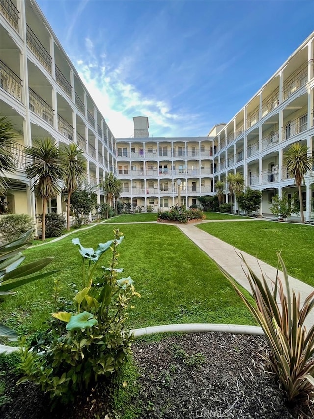 4125 S Figueroa St Unit 101, Los Angeles, CA 90037 - photo 2