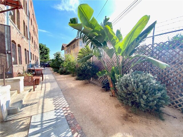4125 S Figueroa St Unit 101, Los Angeles, CA 90037 - photo 23
