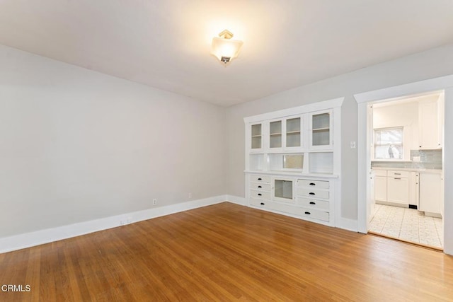 1540 Whitefield Rd, Pasadena, CA 91104 - unfurnished room featuring light wood-style flooring and baseboards