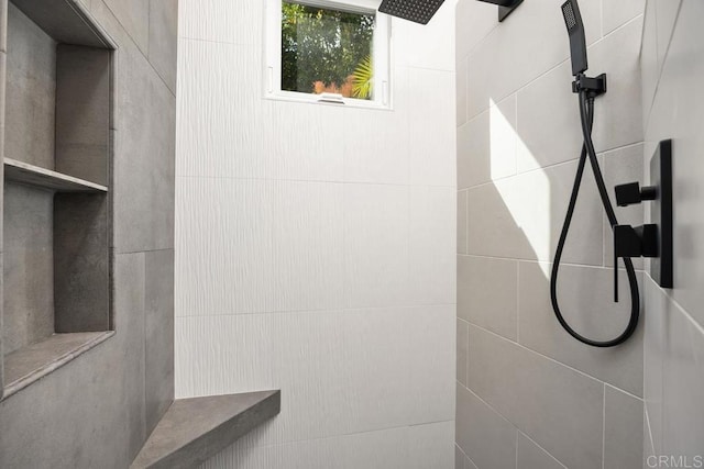 1240 Berryman Cyn, Encinitas, CA 92024 - bathroom with a tile shower