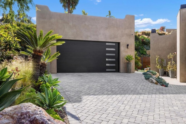 1240 Berryman Cyn, Encinitas, CA 92024 - garage with decorative driveway