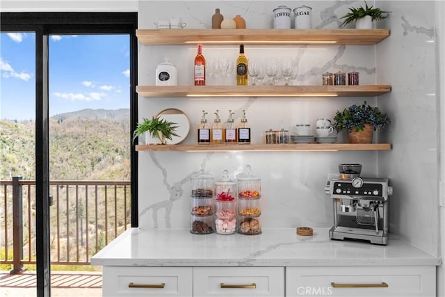 791 Cypress Rd, Lake Arrowhead, CA 92321 - indoor dry bar with a mountain view