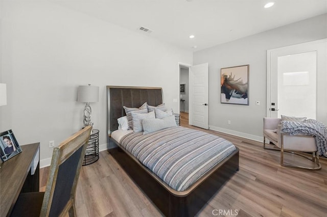 6533 Canyon Oaks Dr, Simi Valley, CA 93063 - bedroom featuring wood finished floors, recessed lighting, and baseboards