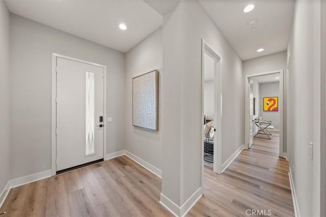 6533 Canyon Oaks Dr, Simi Valley, CA 93063 - foyer entrance featuring light wood-style floors, baseboards, and recessed lighting