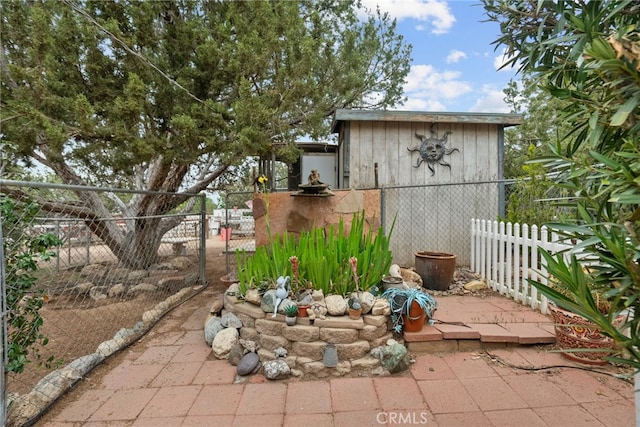 32923 Tindall Ave, Acton, CA 93510 - view of outdoor structure featuring fence and a gate