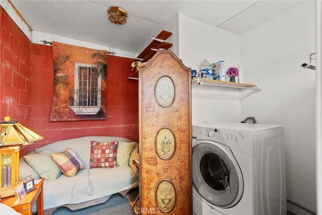 32923 Tindall Ave, Acton, CA 93510 - clothes washing area featuring washer / clothes dryer