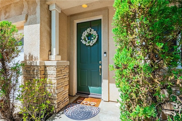 15108 Lighthouse Ln, Lake Elsinore, CA 92530 - entrance to property with stucco siding