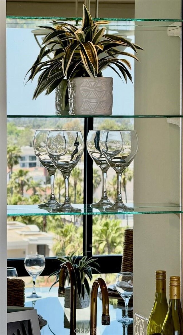 1310 E Ocean Blvd E Unit 1001, Long Beach, CA 90802 - dining area view