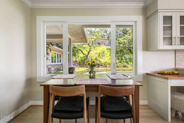 5109 Redwillow Ln, La Canada Flintridge, CA 91011 - dining room with light wood-type flooring, plenty of natural light, and ornamental molding