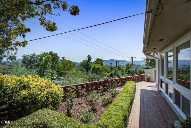 5109 Redwillow Ln, La Canada Flintridge, CA 91011 - view of yard featuring a mountain view